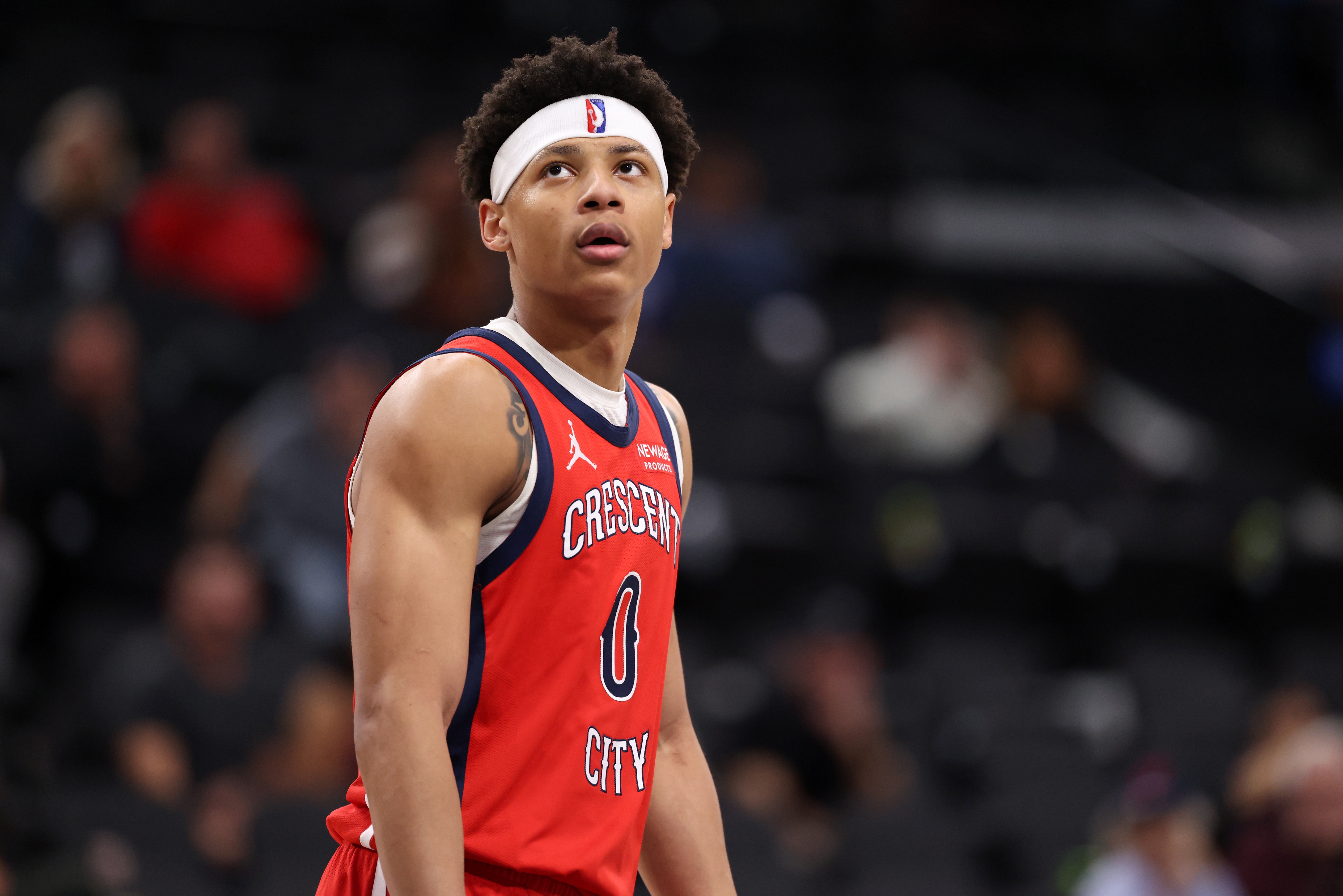 西甲-冲劲十足！费尔斯半场14中7砍下20分4板 罚球5中5