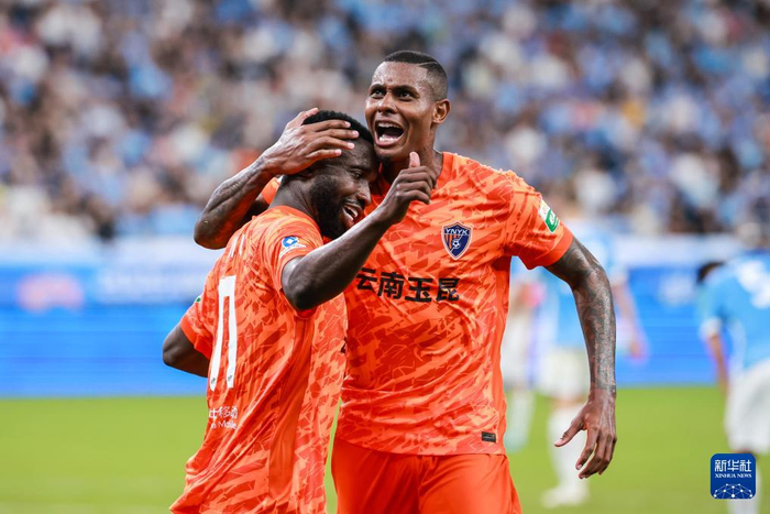 德甲-中超：云南玉昆胜深圳新鹏城|云南玉昆队|深圳新鹏城队|客场|彭志|中国足球超级联赛_新浪体育_新浪新闻